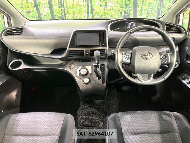 Toyota SIENTA 2021-09 7562850-1