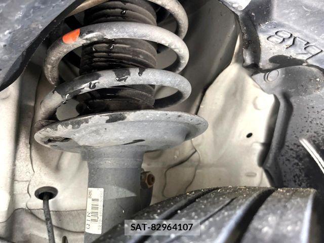 Toyota SIENTA 2021-09 7562850-19