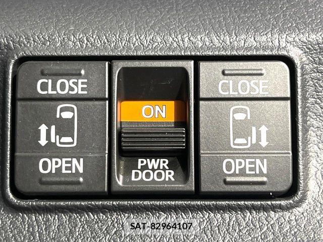Toyota SIENTA 2021-09 7562850-6