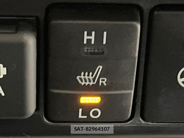 Toyota SIENTA 2021-09 7562850-7