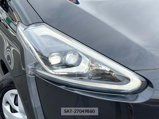Toyota SIENTA 2016-02 7562855-11