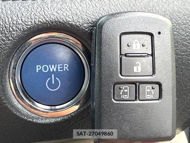 Toyota SIENTA 2016-02 7562855-6
