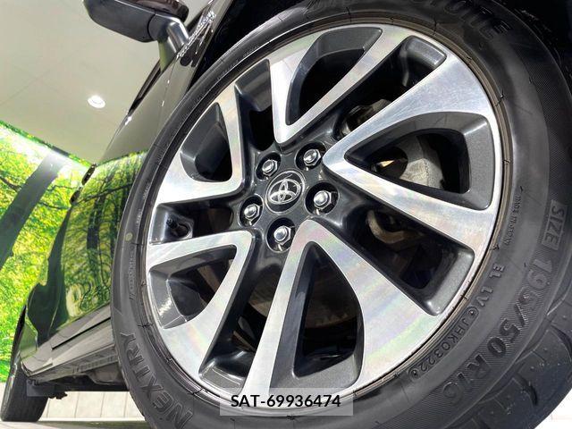 Toyota SIENTA 2017-05 7562851-13