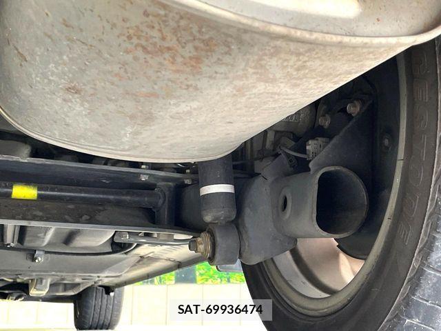 Toyota SIENTA 2017-05 7562851-19