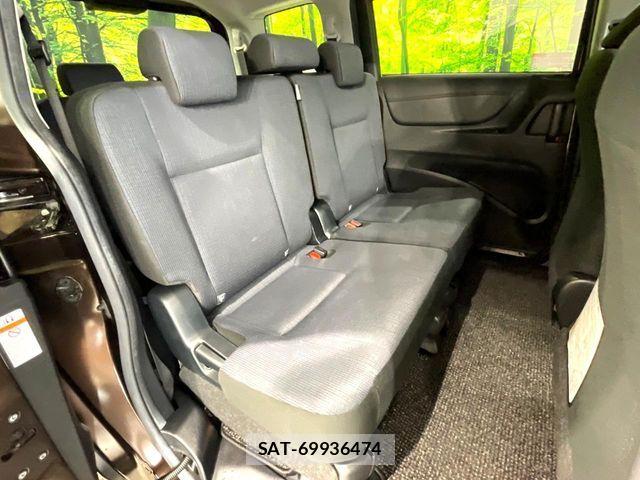Toyota SIENTA 2017-05 7562851-8