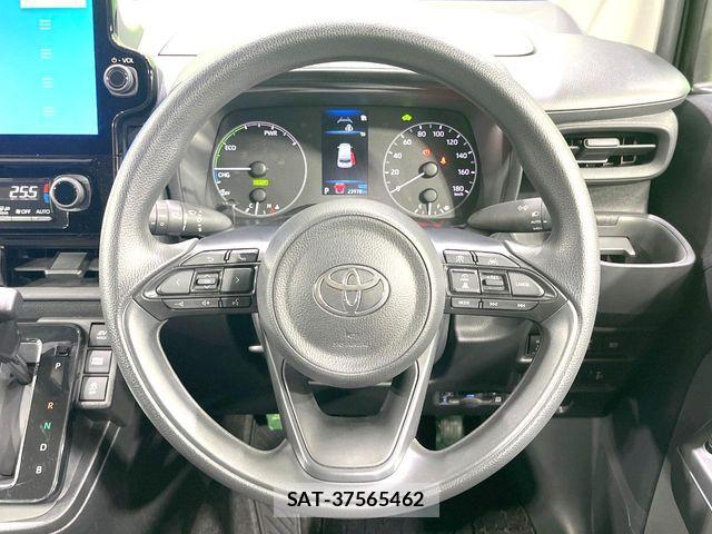 Toyota SIENTA 2023-07 7562842-12