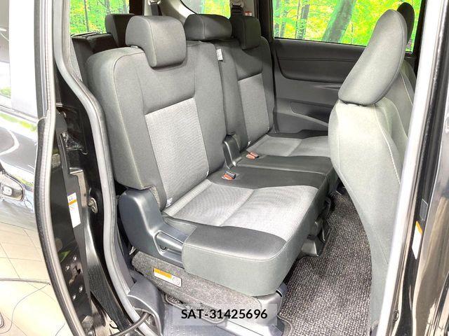 Toyota SIENTA 2018-09 7562849-10