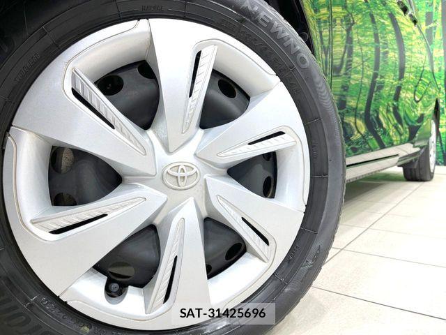 Toyota SIENTA 2018-09 7562849-15