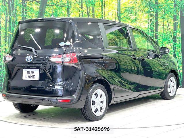 Toyota SIENTA 2018-09 7562849-19