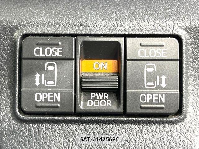 Toyota SIENTA 2018-09 7562849-4