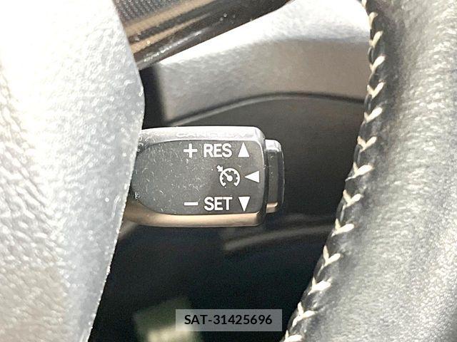Toyota SIENTA 2018-09 7562849-7