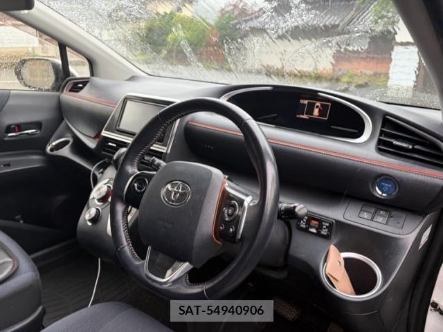 Toyota SIENTA 2015-08 7562856-13