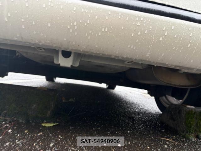Toyota SIENTA 2015-08 7562856-6
