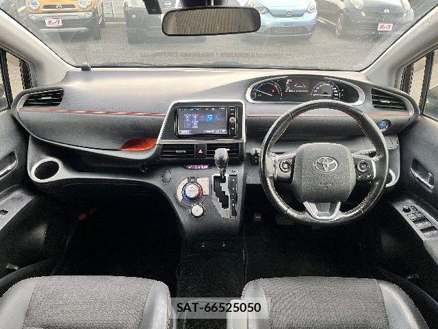Toyota SIENTA 2018-08 7562853-1
