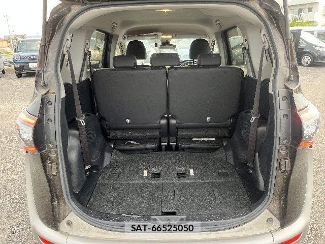 Toyota SIENTA 2018-08 7562853-20