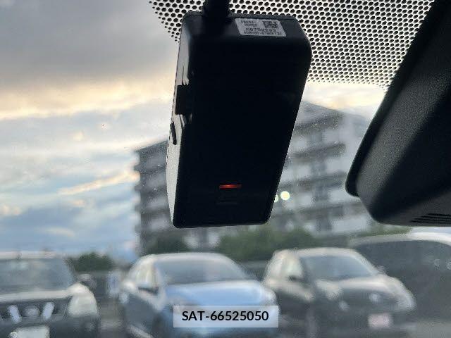 Toyota SIENTA 2018-08 7562853-23