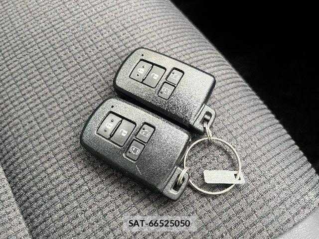 Toyota SIENTA 2018-08 7562853-26
