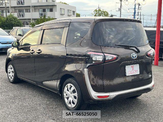 Toyota SIENTA 2018-08 7562853-8