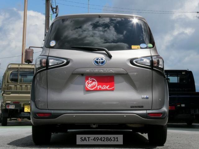 Toyota SIENTA 2020-10 7620088-2