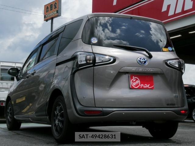 Toyota SIENTA 2020-10 7620088-7