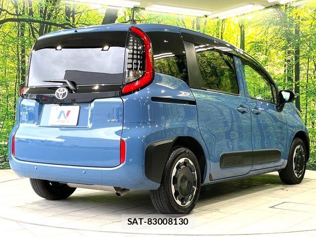 Toyota SIENTA 2024-11 7620044-18