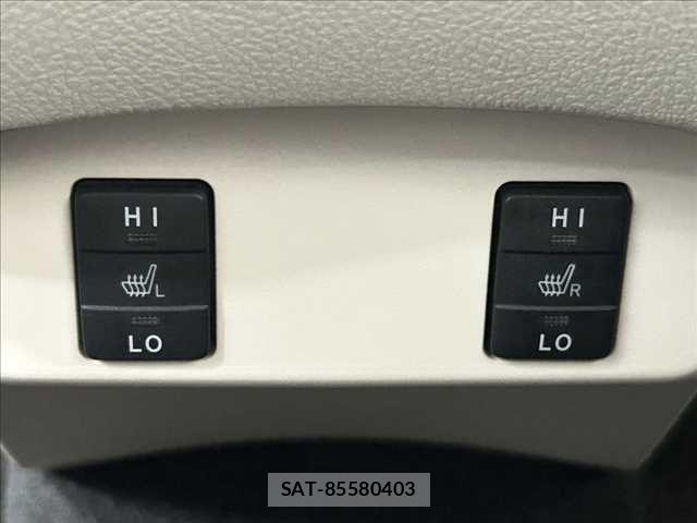 Toyota SIENTA 2015-07 7620103-9