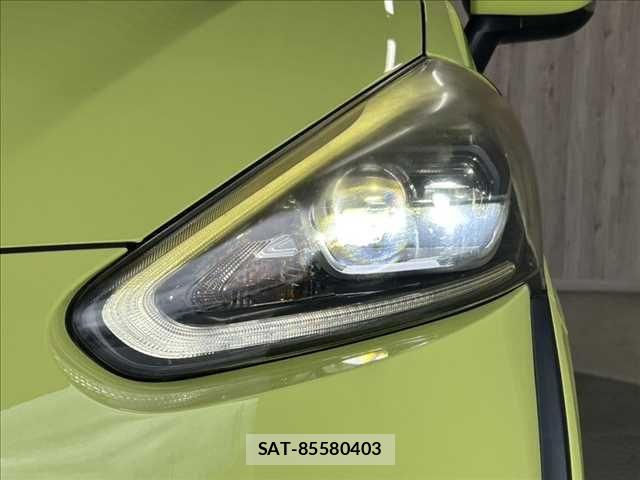 Toyota SIENTA 2015-07 7620103-15