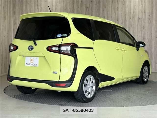 Toyota SIENTA 2015-07 7620103-22