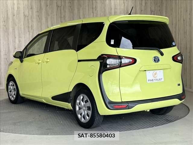Toyota SIENTA 2015-07 7620103-23