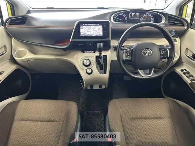 Toyota SIENTA 2015-07 7620103-2