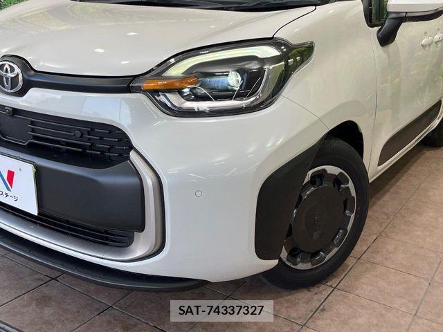 Toyota SIENTA 2023-01 7620055-12