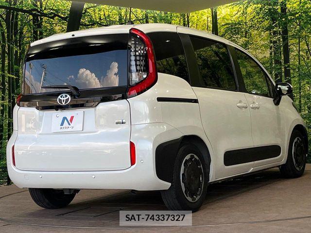 Toyota SIENTA 2023-01 7620055-16