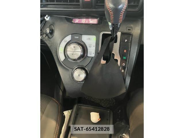 Toyota SIENTA 2018-10 7620105-22