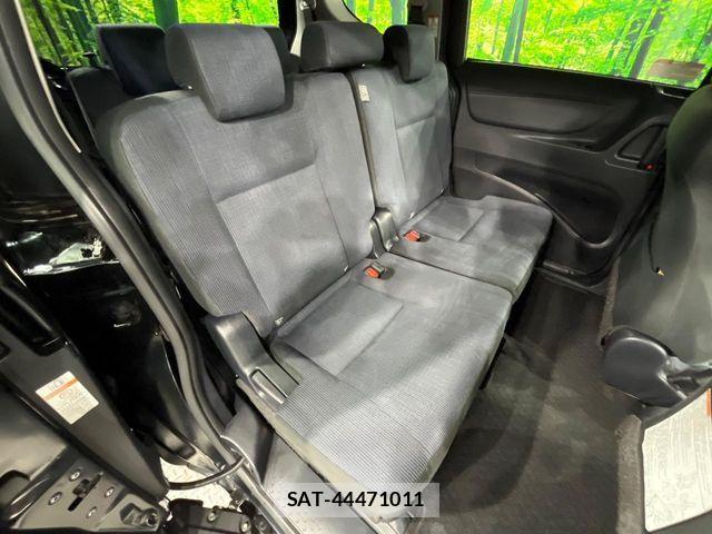Toyota SIENTA 2015-09 7620099-8