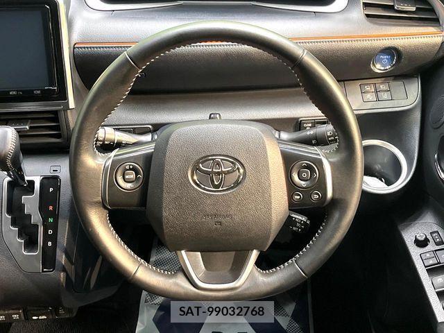 Toyota SIENTA 2022-03 7620062-11