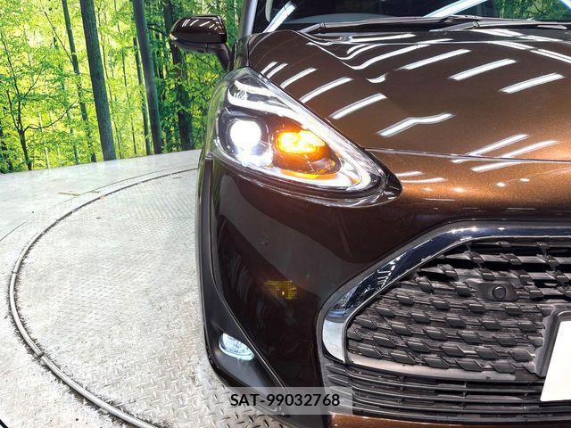 Toyota SIENTA 2022-03 7620062-12