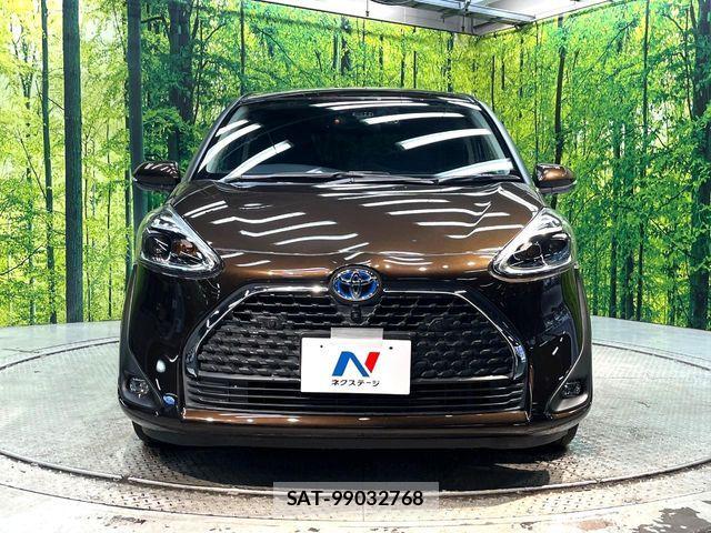 Toyota SIENTA 2022-03 7620062-14