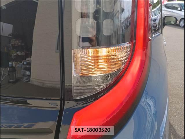 Toyota SIENTA 2024-11 7620066-7