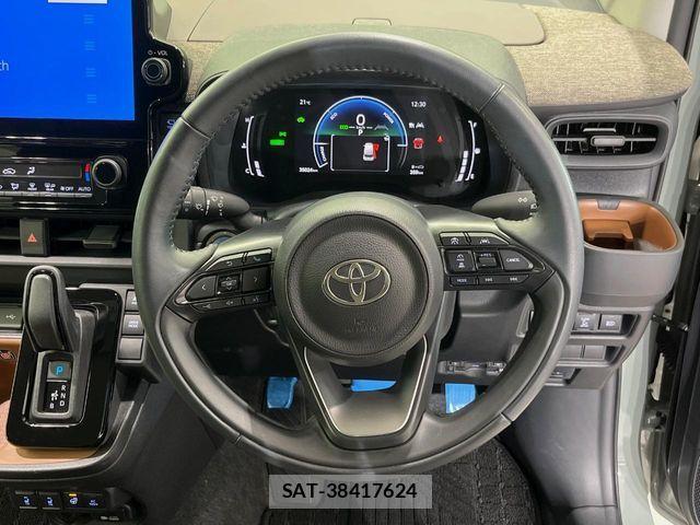 Toyota SIENTA 2023-04 7620051-10