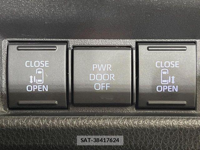 Toyota SIENTA 2023-04 7620051-3