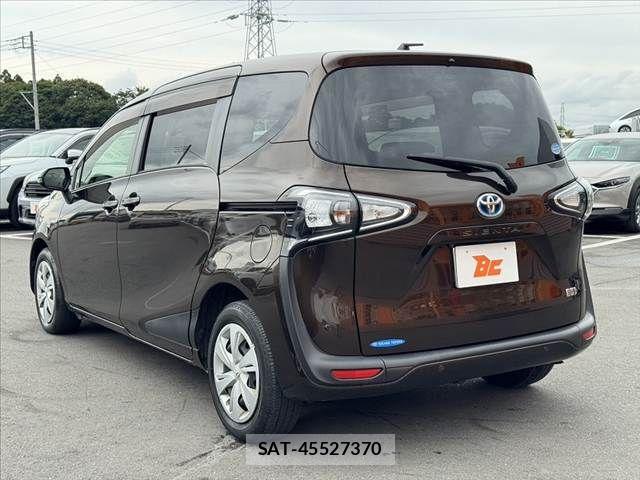 Toyota SIENTA 2019-09 7620082-12
