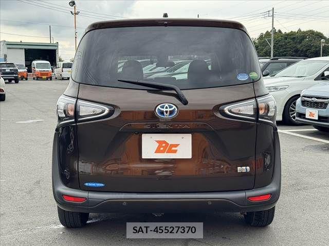 Toyota SIENTA 2019-09 7620082-13