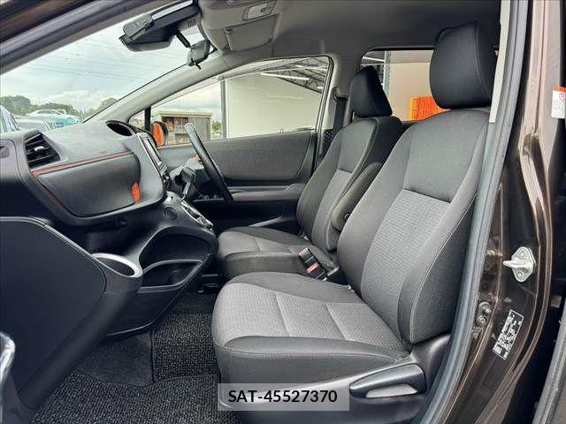 Toyota SIENTA 2019-09 7620082-16