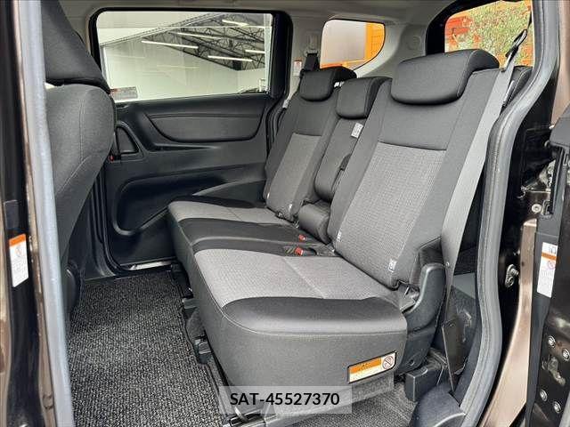 Toyota SIENTA 2019-09 7620082-17