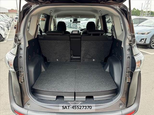 Toyota SIENTA 2019-09 7620082-18