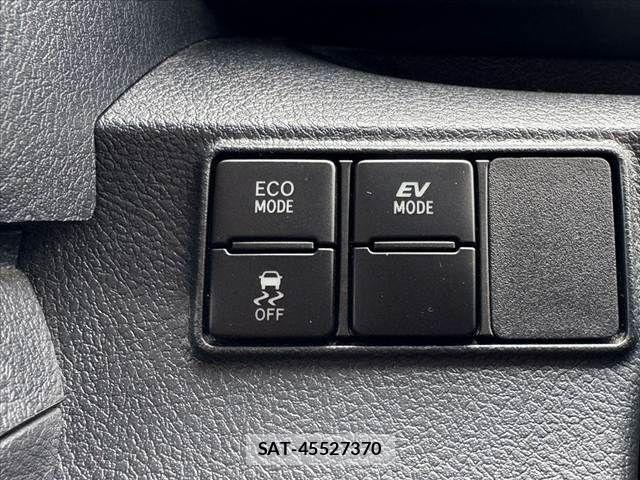 Toyota SIENTA 2019-09 7620082-27