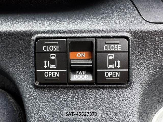 Toyota SIENTA 2019-09 7620082-4