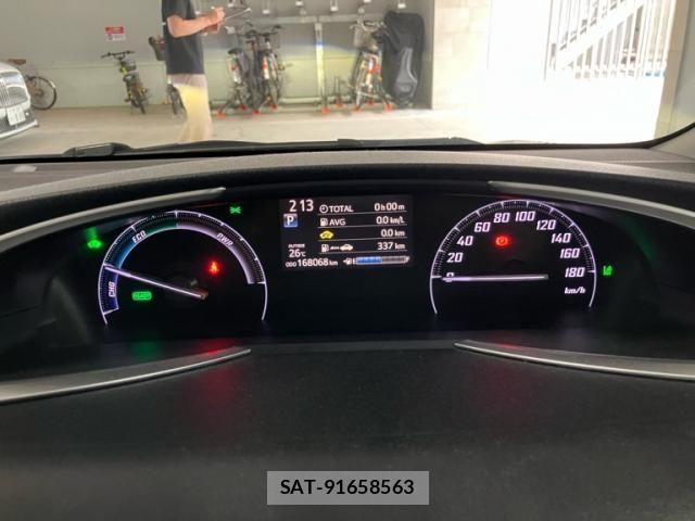 Toyota SIENTA 2015-11 7620111-17