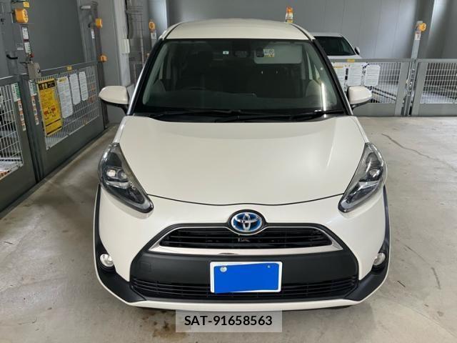 Toyota SIENTA 2015-11 7620111-2