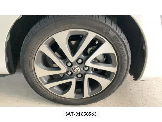 Toyota SIENTA 2015-11 7620111-8